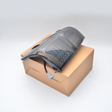 FEUX ARRIERES HILUX REVO FUME