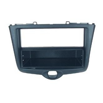 SUPPORT RADIO DBLE D TOY YARIS 0306