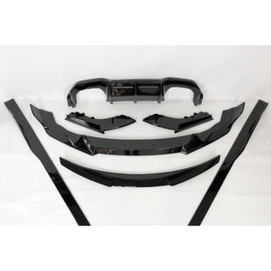 Kit De Carrosserie BMW F87 Noir brillant