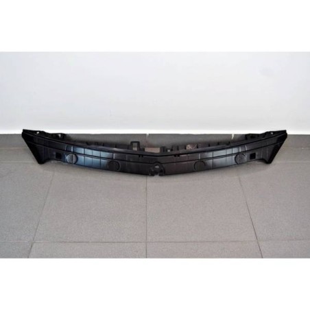 Convertisseur de pare-chocs Mercedes W176 12-15 en version 16-18 Look AMG