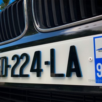 PAIRE DE PLAQUE D'IMMATRICULATION PLEXIGLASS 4D