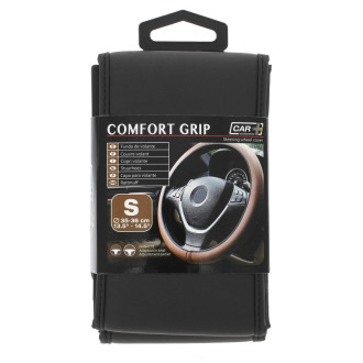 Couvre volant plat surpiqure noire de marque CAR+. Dimension : Diamètre 35-36 CM. Couleur : noir. Couvre volant fin, discret mai