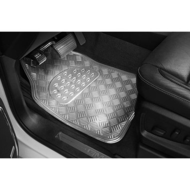 Tapis PVC universel look aluminium SWISS DRIVE. Set de 4 pièces. Dimensions Avant : 2* 65 x 47cm - Arrière 2* 41 x 47cm. Disponi