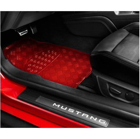 Tapis PVC universel look aluminium SWISS DRIVE. Set de 4 pièces. Dimensions Avant : 2* 65 x 47cm - Arrière 2* 41 x 47cm. Disponi