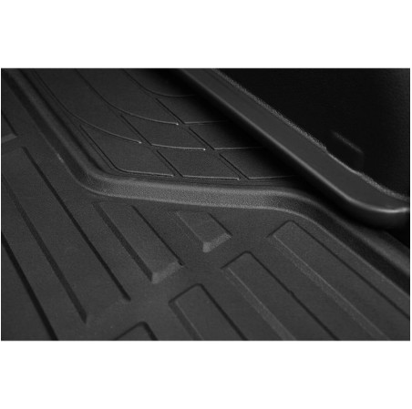 Tapis de coffre noir universel et decoupable 134x91cm
